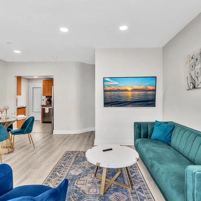 18 Suite